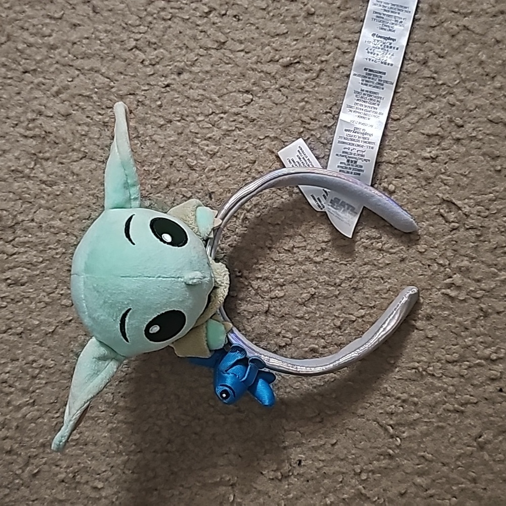 New mandoloian ears